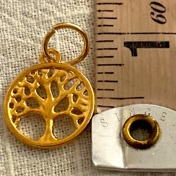 5/$10❤️❤️❤️NEW ROSE GOLD TONE ALLOY TREE OF LIFE CHARM PENDANT - Picture 2 of 2
